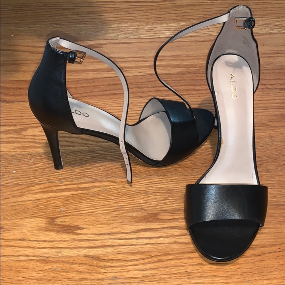 Aldo black 4 inch heels worn once